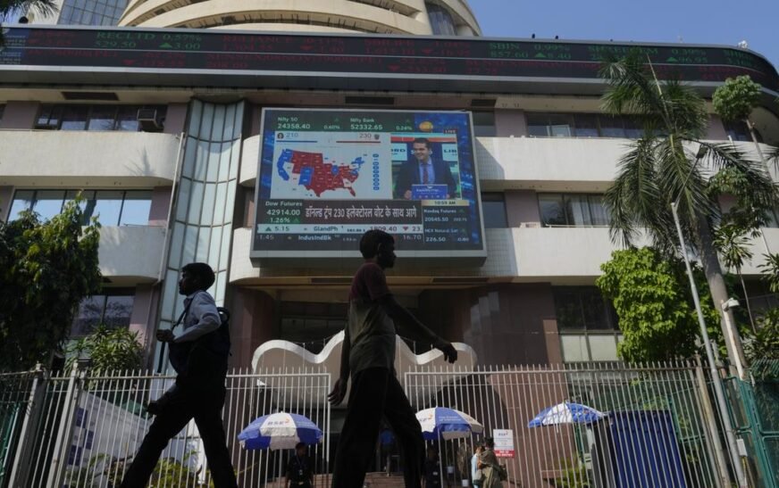 Stock Markets fall in early trade after two days of rally